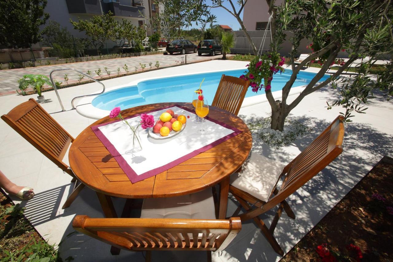 Apartmani Lucante Сплит Экстерьер фото