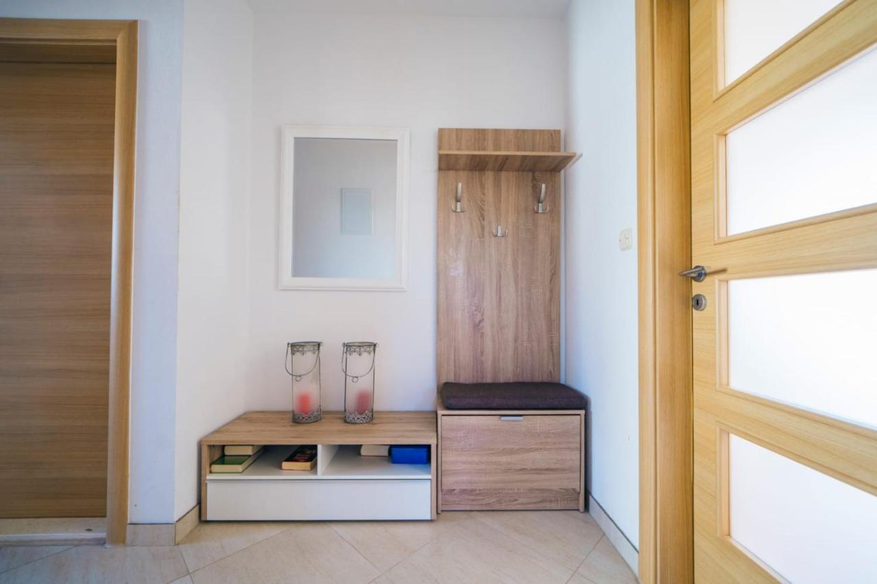 Apartmani Lucante Сплит Экстерьер фото